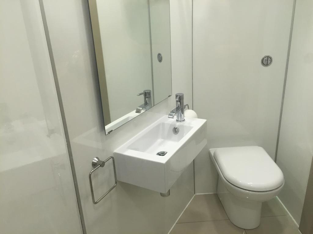 The Harbour Guest House เออร์วิน ภายนอก รูปภาพ
